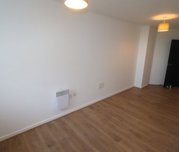 BECKET HOUSE - CENTRAL BRENTWOOD, Property for rent - Photo 2