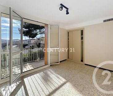Location Appartement 4 pièces 75m² AUBAGNE 13400 - Photo 2