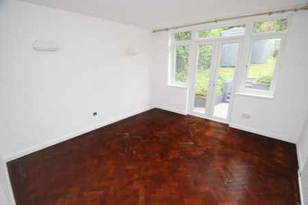 5 bedroom detached house to rent - Photo 5
