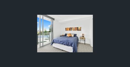 Elegant and Contemporary Unfurnished Apartment with Balcony and Stunning City Views!-- $680 per week until Feb 27, then $720 per week - Photo 5