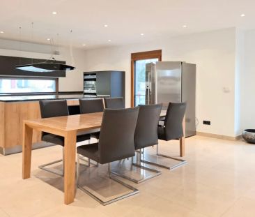 Teil möbliertes Einfamilienhaus mit gehobener Ausstattung, Carport ... - Photo 4