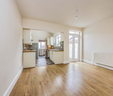House - Terraced For Rent Percy Road, Southsea - Photo 1