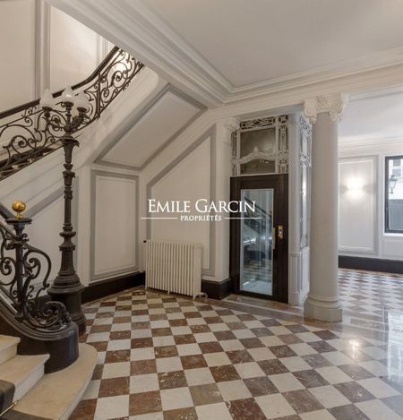 Appartement • Triangle d'Or - Photo 5