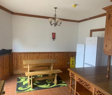 Studio to rent - Photo 6