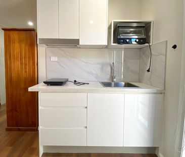Granny Flat with 1 Bed, 1 Bath - Your Ideal Home Awaits!. - Photo 6
