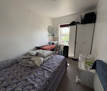 1 bedroom house of multiple occupation to rent - Photo 2