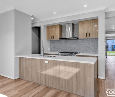 Comfort, Space & Convenience Await! - Photo 5