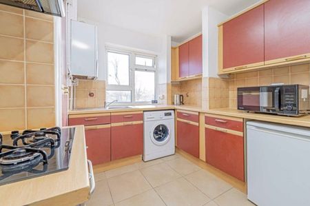 3 Bed Flat, Sheen Road, TW9 - Photo 5