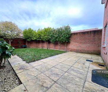 3 bedroom detached house to rent - Photo 3