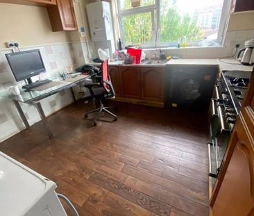 Flat to rent - Photo 1