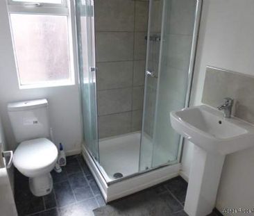 2 bedroom property to rent in Manchester - Photo 4