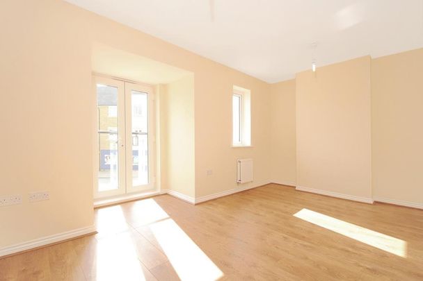 2 bedroom maisonette to rent - Photo 1