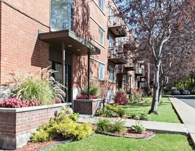 265 Riverside Drive | 265 Rue Riverside, Saint-Lambert - Photo 1