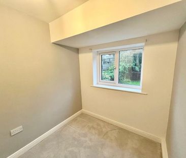 4 bedroom semi-detached house to rent - Photo 1