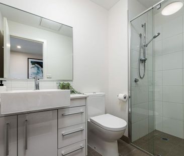 Beautiful Apartment Located in the Heart of Nunawading! - Photo 2