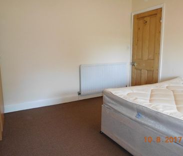 4 bedroom maisonette to rent - Photo 6