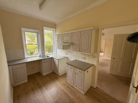 Unfurnished One Bedroom Apartment to Rent In Godalming - Photo 4