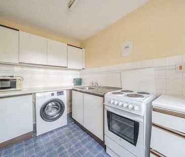 Didcot, Oxfordshire, OX11 - Photo 2