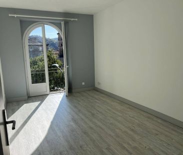 Location appartement t3 61 m² à Villefranche-de-Rouergue (12200) - Photo 2