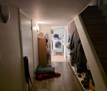 For Lease - 15 Twenty-Ninth Street, Toronto, Ontario - Photo 6