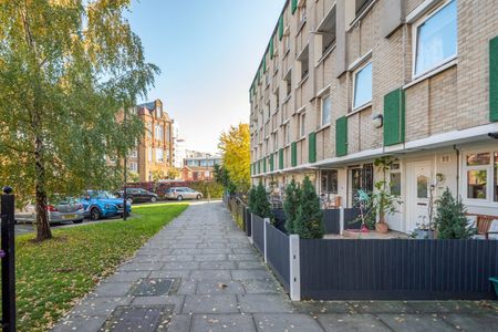 3 Bed Flat, Harold House, E2 - Photo 2