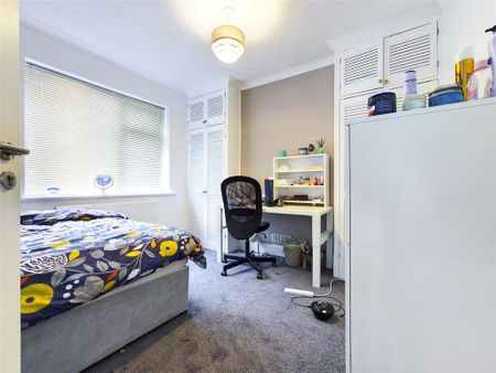 4 bedroom terraced house to rent - Photo 5