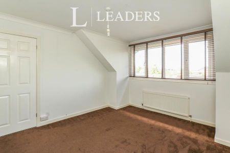 3 bedroom house to rent Bowland Rise, New Milton, BH25 - Photo 4