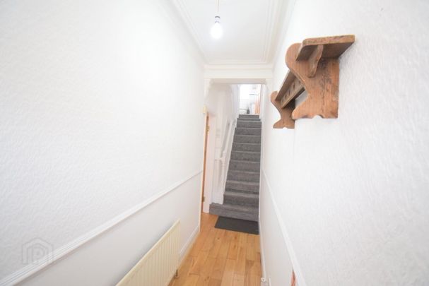 137 Rosebery Road, BT68JB, Belfast - Photo 1
