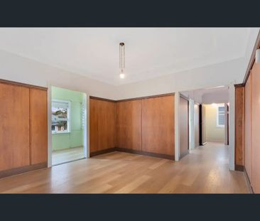 Charming Home in a Convenient Woodend Location - Photo 1