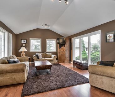 For Lease - 5 Bayview Avenue, Hamilton, Ontario - Photo 1