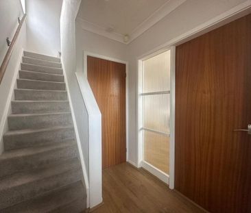 3 bedroom apartment to rent - Photo 4
