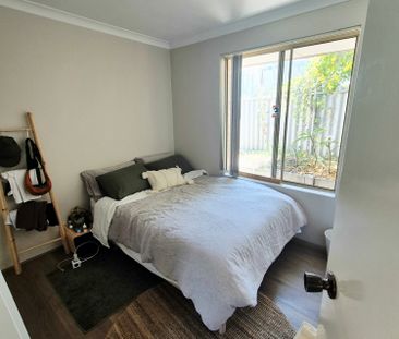 Victoria Park - Photo 6