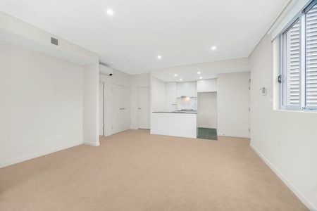 Modern 1 bedroom apartment close to amenities for lease - Photo 4