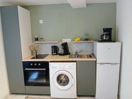 Location Appartement 1 pièce 27m² TOULON 83000 - Photo 3