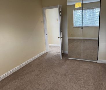 Grange Wood Court, LS16 - Photo 6