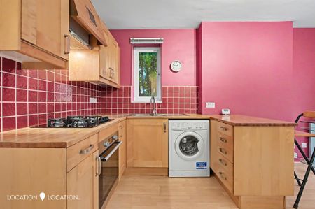 1 bedroom flat to rent - Photo 2