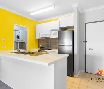 Fresh and Classic Apartment in East Perth - Photo 1