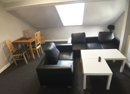 Standard Ensuite Rooms- Attic (Halls E) - Photo 2