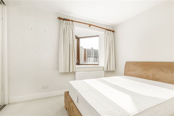 Adelaide Strand Road, Sandymount, Dublin 4, D04X7T2 - Photo 1