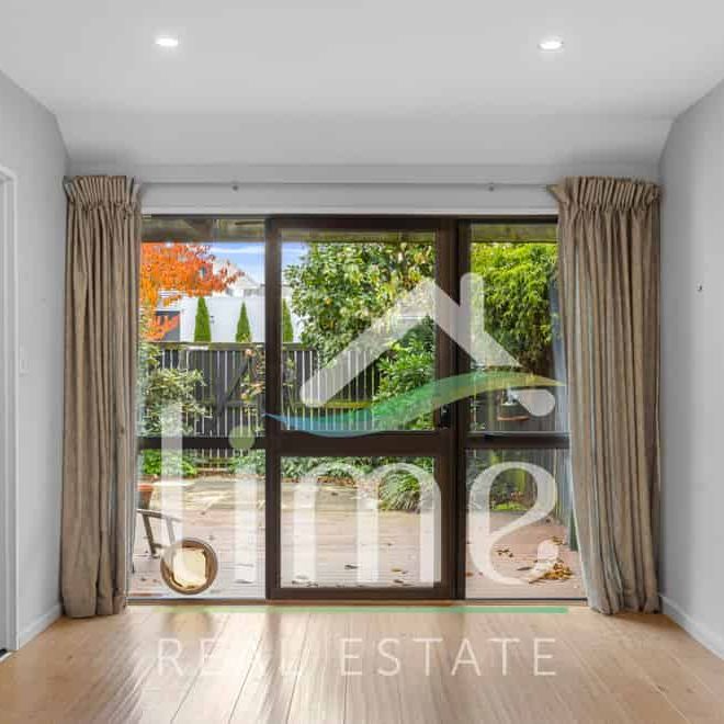 RENT ME! Modern Comfort, Marvellous Location! - Photo 1