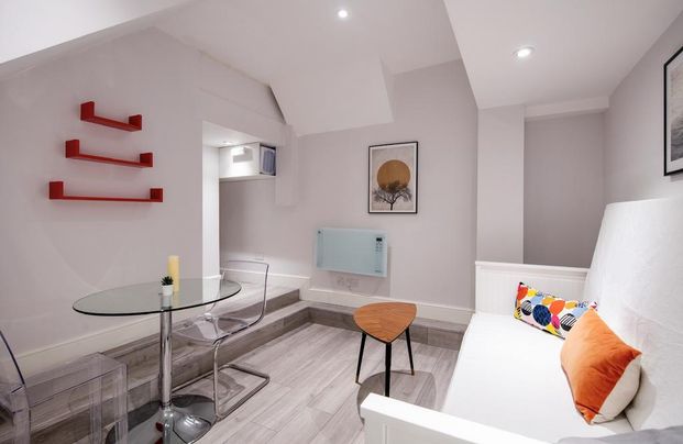 Studio to rent - Photo 1