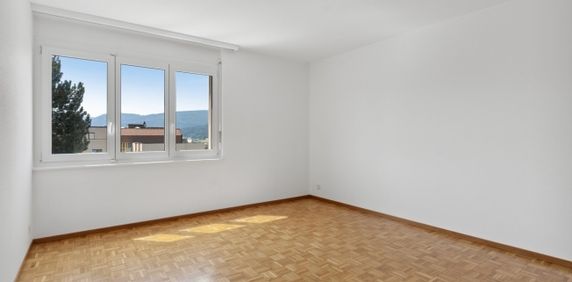 Apartment - Photo 2
