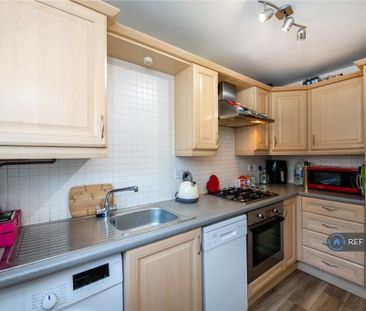 2 bedroom terraced house to rent - Photo 6