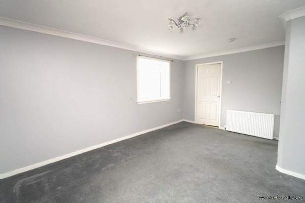 2 bedroom property to rent in Greenock - Photo 1