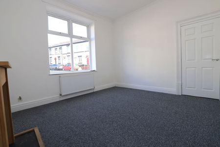 Andrew Street, Bury, BL9 7HD - Photo 3