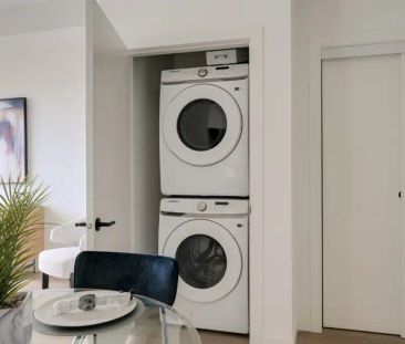 Light House Apartments — 1 Bedroom 1 Bathroom - Photo 3