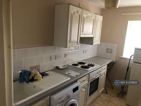 2 bedroom flat to rent - Photo 5