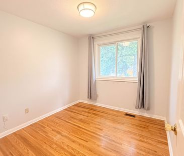 For Lease - 526 Chamberlain Road, Burlington, Ontario - Photo 5