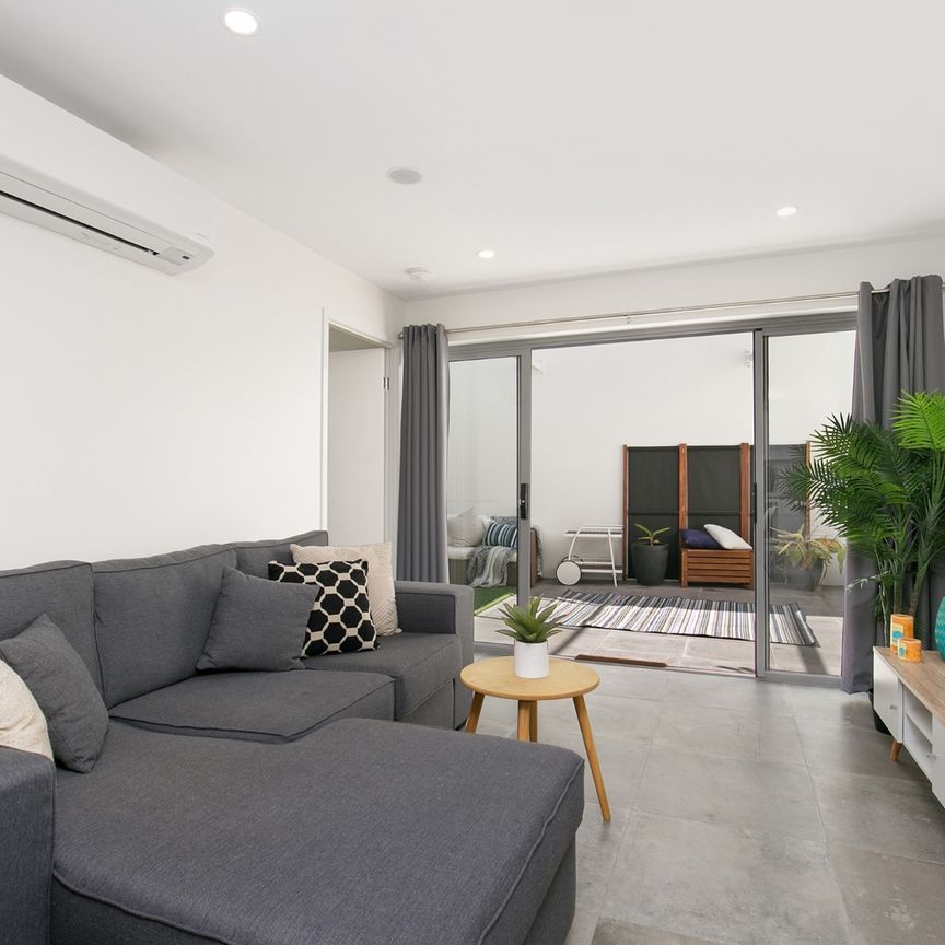 Amazing Private Courtyard - Available Again After Long Term Lease Expiry - Photo 1