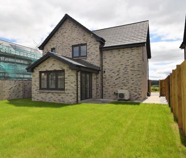 4 bedroom detached house to rent - Photo 3